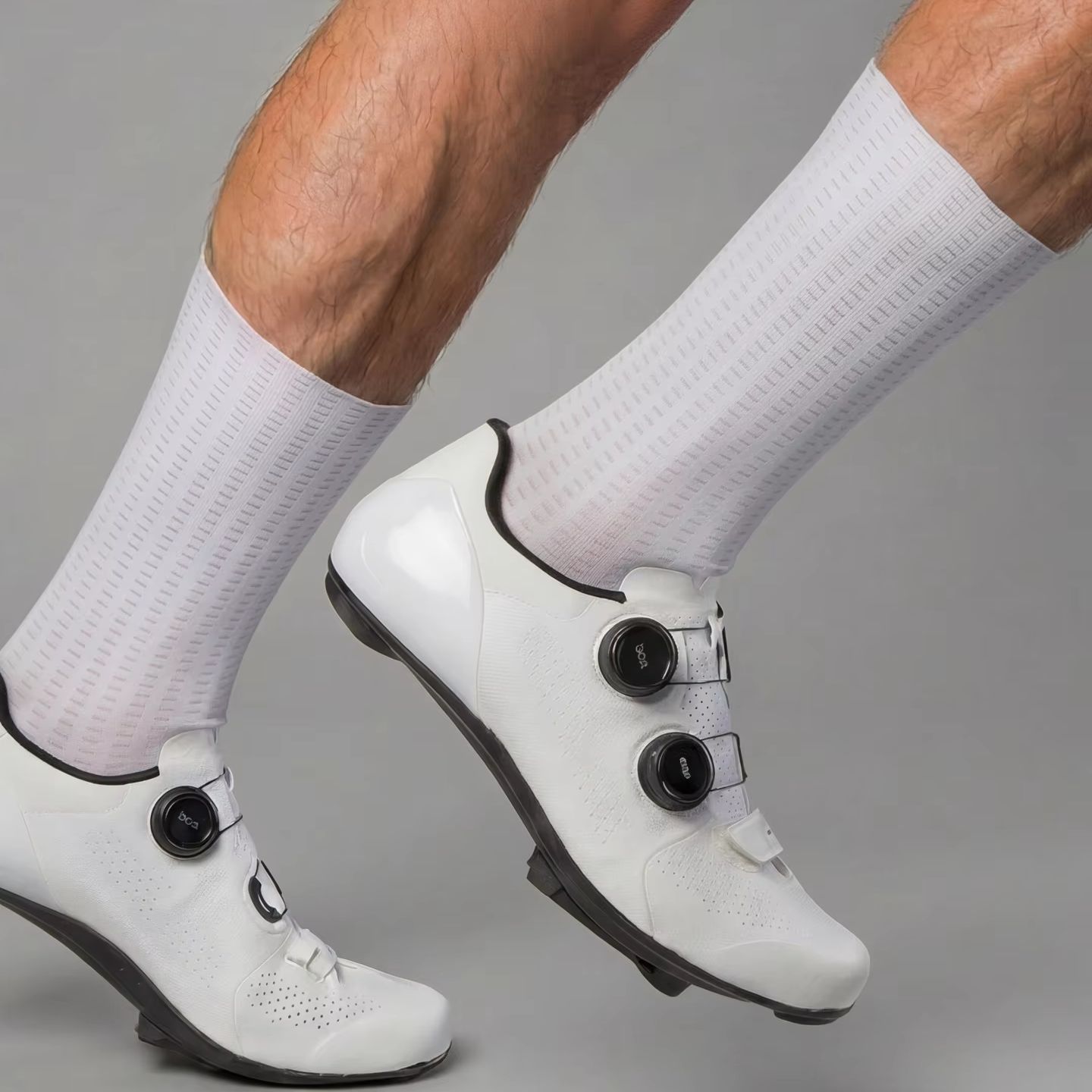 Sports Socks - ถุงเท้าปั่นจักรยานแบบมืออาชีพสำหรับทุกเพศ ระบายอากาศได้ดี ถุงเท้าสำหรับทีม ยืดหยุ่นสูง ทนลม พร้อมซิลิโคนกันลื่นสำหรับกีฬา